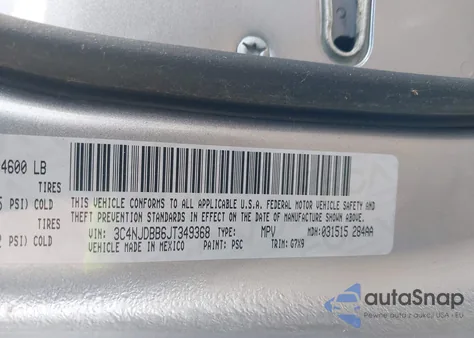 2018 Jeep Compass Latitude 4X4 z USA, uszkodzony, nr VIN 3C4NJDBB6JT349368